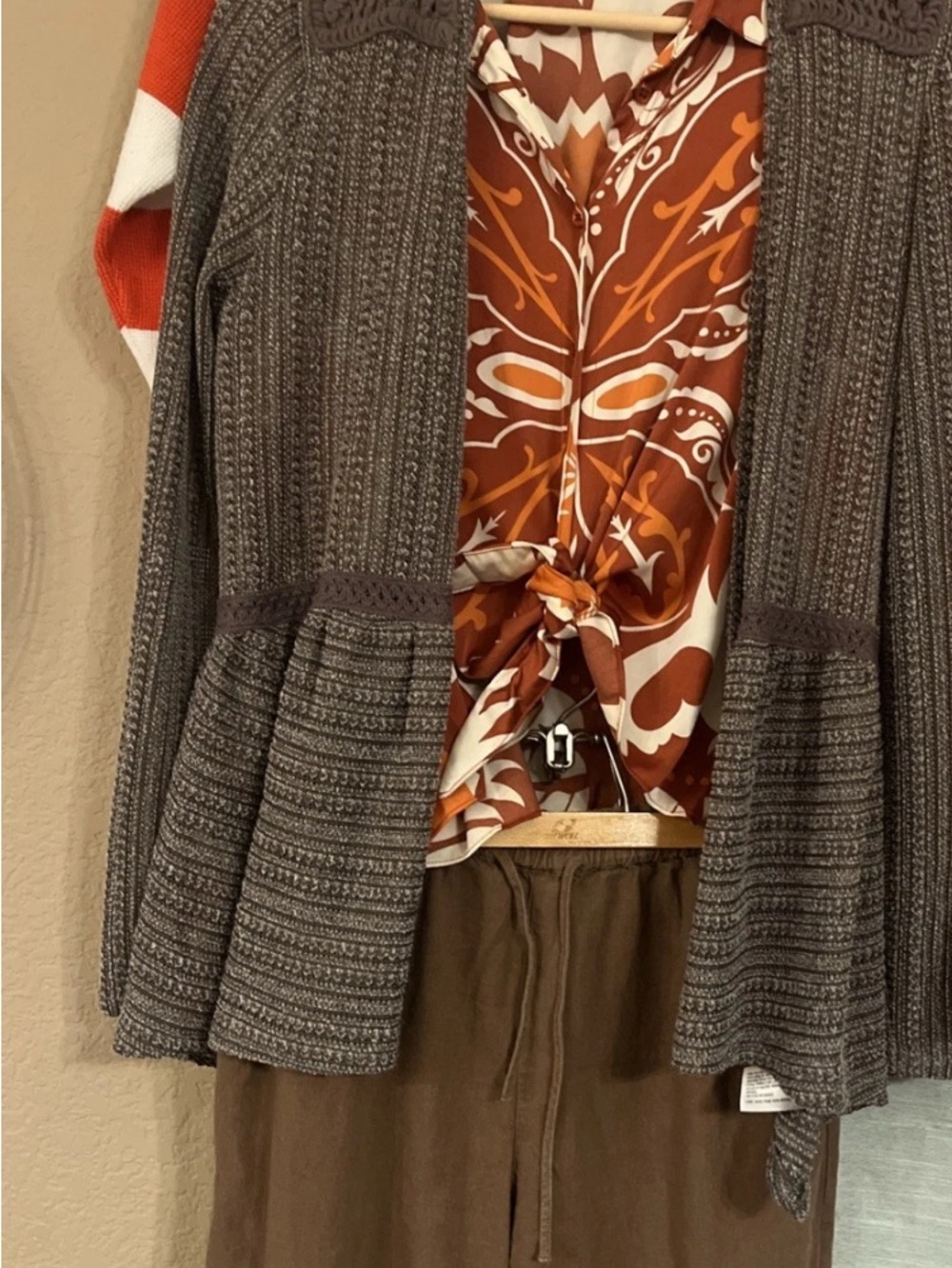 Make an Offer! Bundle of 11 Piece Boho Clothes - Casual Shirts Summer Skirt Hat - Picture 5 of 5